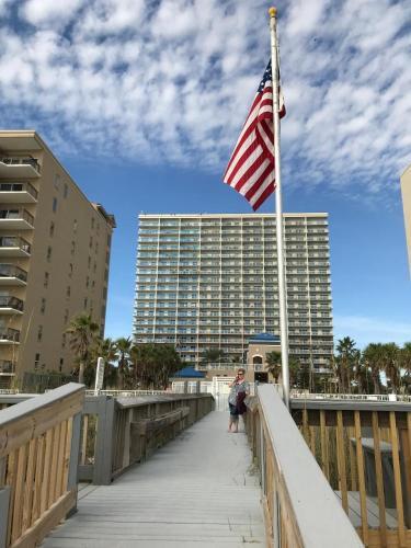 Apartamento Crystal Tower 1109 Condo