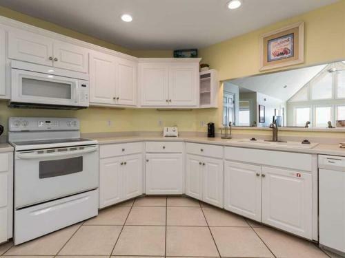 Erica's Sandpiper By Meyer Vacation Rentals