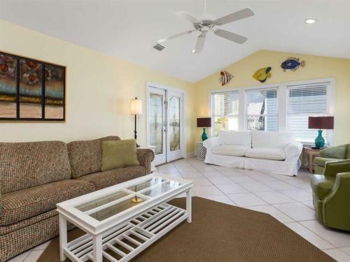Erica's Sandpiper By Meyer Vacation Rentals