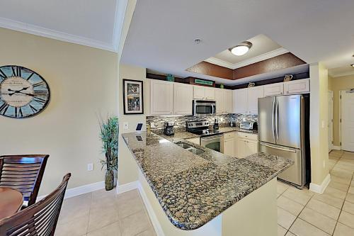 Apartamento All-suite Gulf-front Getaway With Pools & Gym Condo