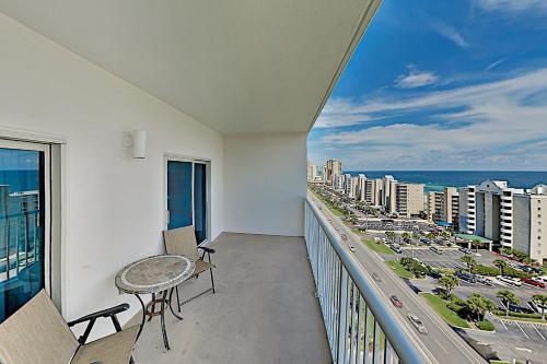 Apartamento All-suite Gulf-front Getaway With Pools & Gym Condo
