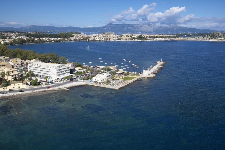 Aquis Mon Repos Palace Arthotel