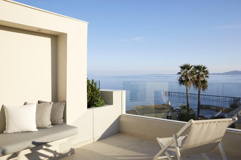 Aquis Mon Repos Palace Arthotel