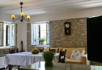 Asplathia Villas