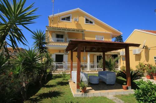 Alex Studios & Apartments