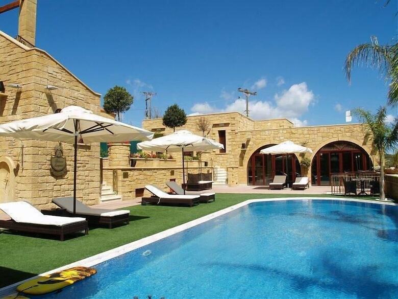 Palazzo Loupassi Boutique Villas