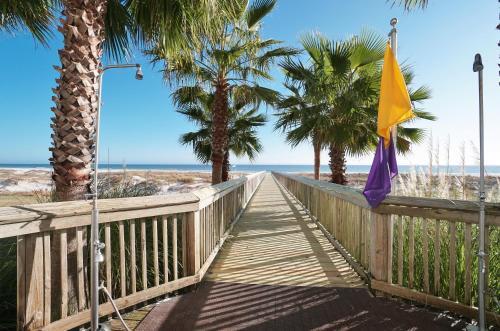 Turquoise Place Unit 707d