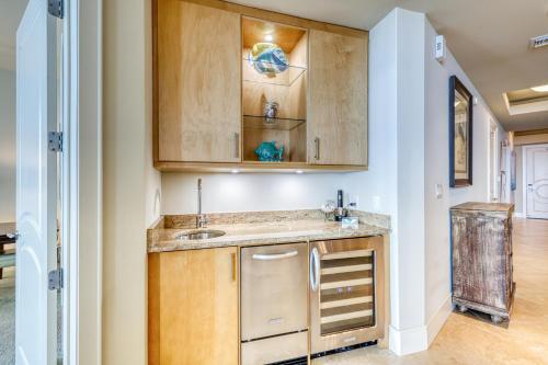 Turquoise Place 2707c