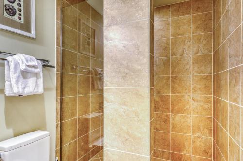 Turquoise Place 2707c