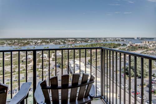 Apartamento Phoenix Viii Unit 1406 Condo