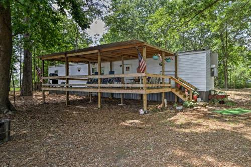 Home On Jordan Lake With Shared Dock And Boat Slip!