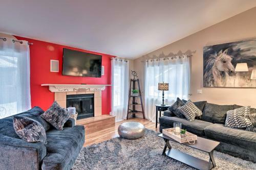 Anchorage House With Private Deck, 8 Mi To Downtown!