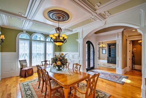 8,300 Sq Ft Guntersville Lake Home With Dock!