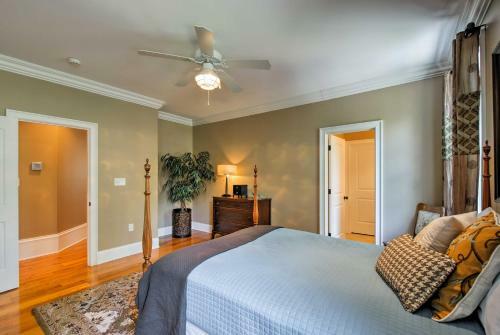 8,300 Sq Ft Guntersville Lake Home With Dock!