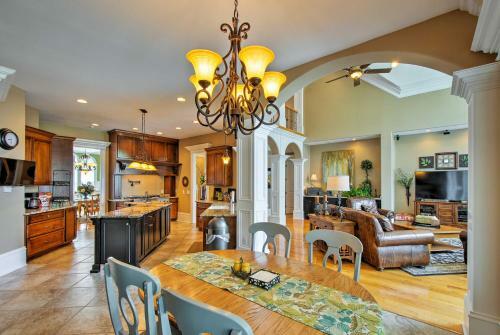 8,300 Sq Ft Guntersville Lake Home With Dock!