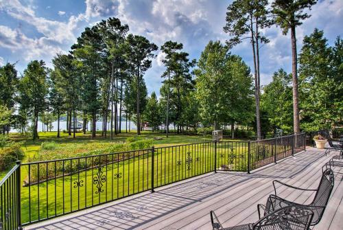 8,300 Sq Ft Guntersville Lake Home With Dock!