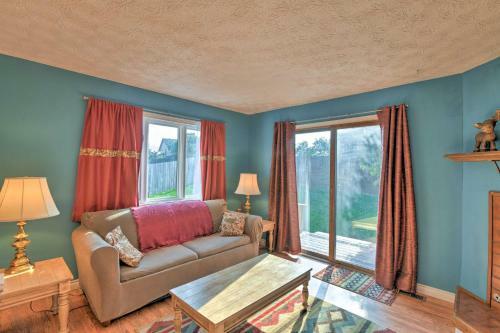 Pet-friendly Anchorage Home With Grill And Deck!