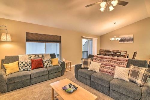 Accommodating Anchorage Abode Near Jewel Lake