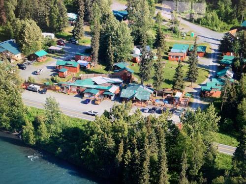 Gwin's Lodge & Roadhouse