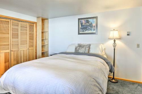 Genuine Log Cabin With Waterfront Deck And Views!
