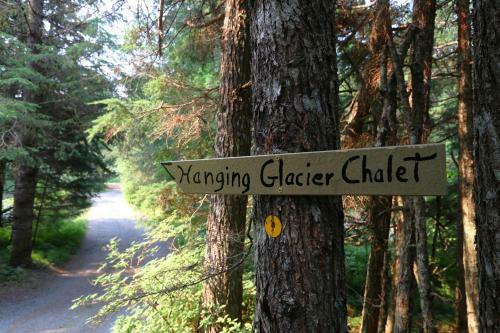 Hanging Glacier Chalet