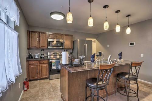 Cozy Anchorage Escape With Deck, Fire Pit And Bbq