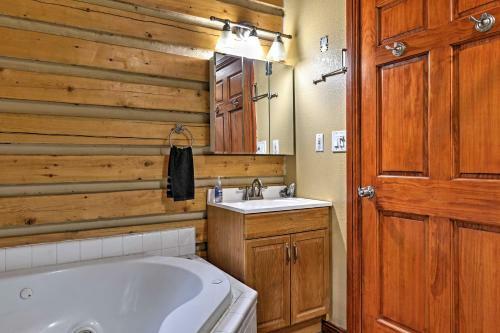 Creekside Seward Cabin With Bbq Fire Pit On 3 Acres!