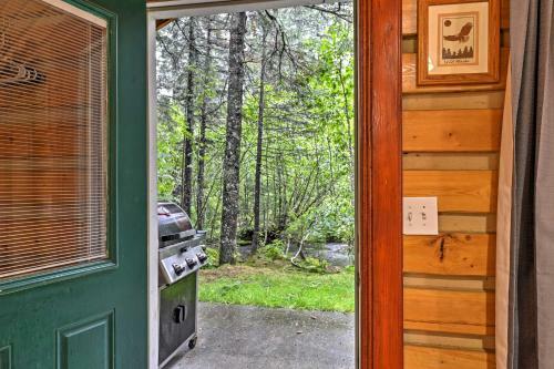 Creekside Seward Cabin With Bbq Fire Pit On 3 Acres!