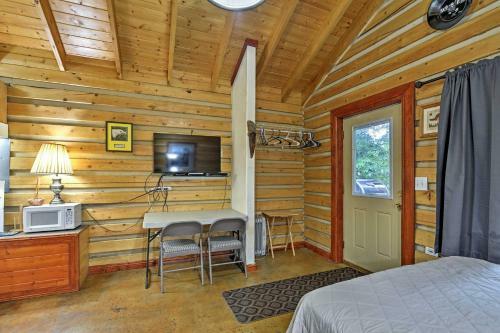 Creekside Seward Cabin With Bbq Fire Pit On 3 Acres!