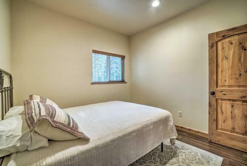 Townhome Near Kenai River With Deck And Fire Pit!