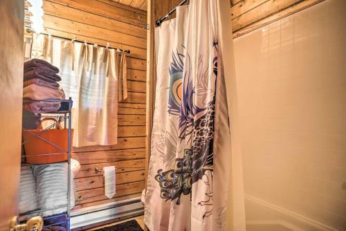 Rustic Sterling Cabin With Kenai River Views!