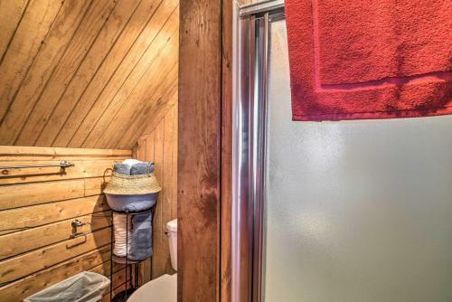 Rustic Sterling Cabin With Kenai River Views!