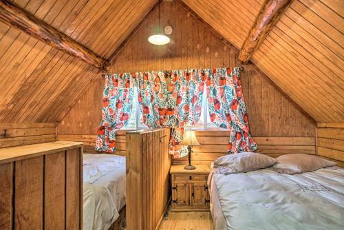 Rustic Sterling Cabin With Kenai River Views!