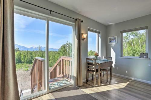 Secluded Palmer Home With Mountain Views!