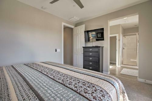 Apartamento Luxurious Chandler Condo With Hot Tub And Pool Access!