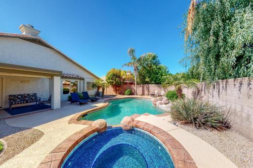 Tabi's Poolside Hideaway