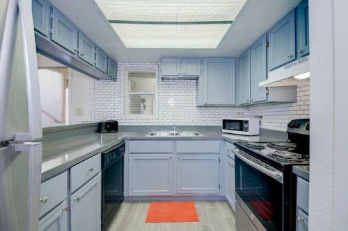 37a- Casa Grande Modern Condo 1bd W Heated Pool