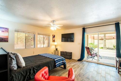 41a Modern Large Studio Condo W Heated Pool
