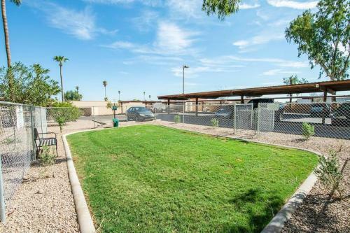 44a Modern Casa Grande Large 1bd W Heated Pool 44a