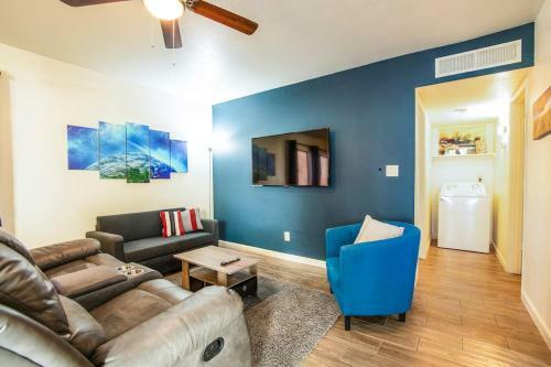 44a Modern Casa Grande Large 1bd W Heated Pool 44a