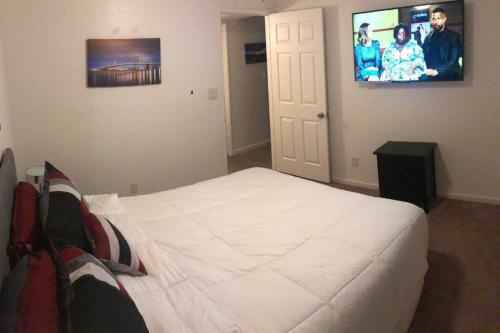 44a Modern Casa Grande Large 1bd W Heated Pool 44a