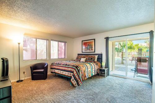 33 Avenida Pool View Studio New To Market Avenida King Bed Ds