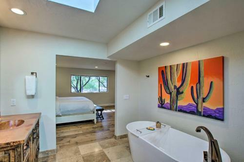 Luxe Ranch Refuge With Rooftop Patio And Mtn View