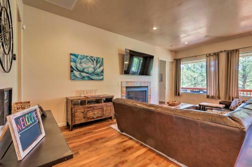 Flagstaff Home With Decks, Patio And Forest View!