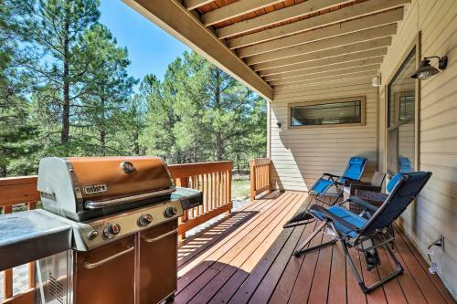 Flagstaff Home With Decks, Patio And Forest View!