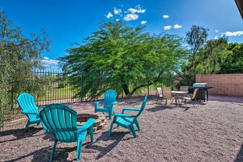 Gilbert Getaway With Fire Pit And Grill On Golf Course!