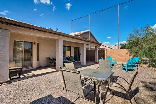 Gilbert Getaway With Fire Pit And Grill On Golf Course!