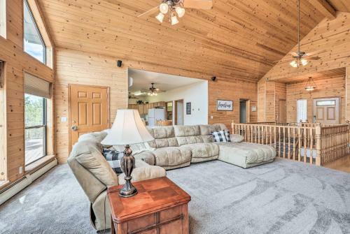 Secluded Heber Cabin With Valley Views And Deck!