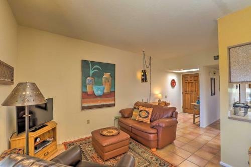 Townhome With Private Patio And Mountain Views!