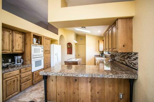 Fountain Hills With Heated Pool And Amazing Views!